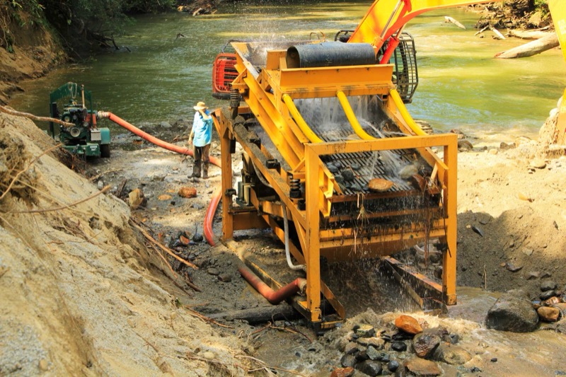 Gold wash plant for sale - portable placer mining equipment made in USA